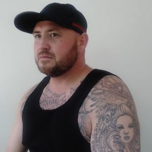 Meet your Posher, Adam